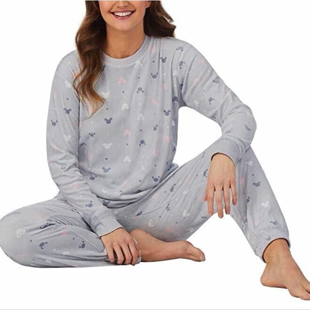 🩶DISNEY WOMENS 2 PIECE MICKEY & MINNIE SILKY STRETCH FLEECE PAJAMA SET